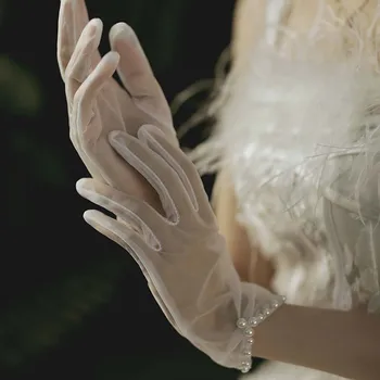 Прозрачные белые женские Короткие свадебные перчатки для девочек, перчатки с жемчугом, варежки из тюля с бантом ручной работы